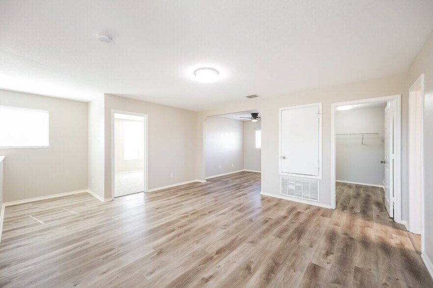 Building Photo - 16102 Caballo Run