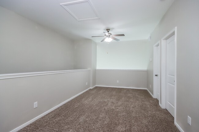 Building Photo - 13207 Clover Creek Point Ln