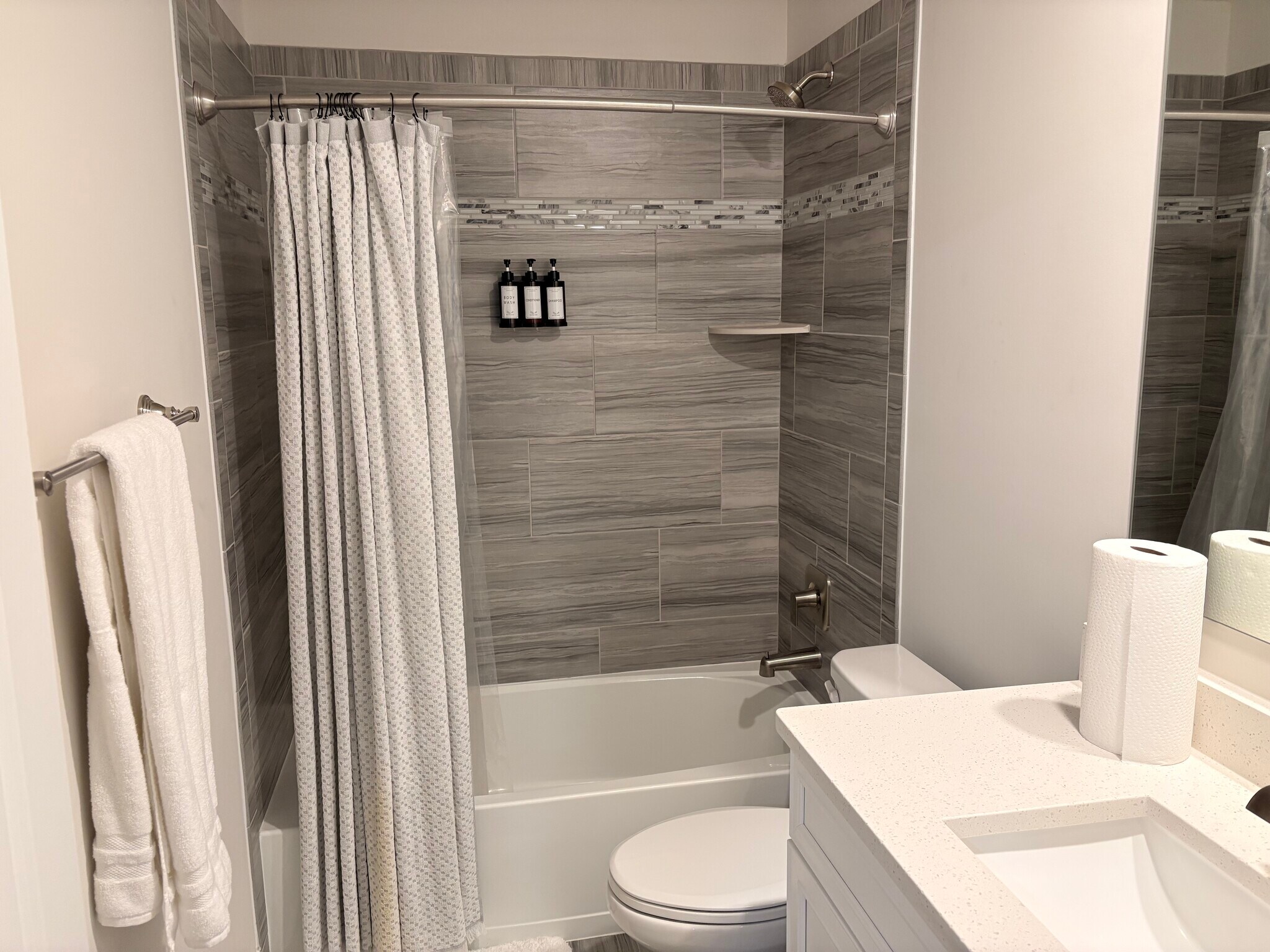 Building Photo - 4420 Shakespeare Cir