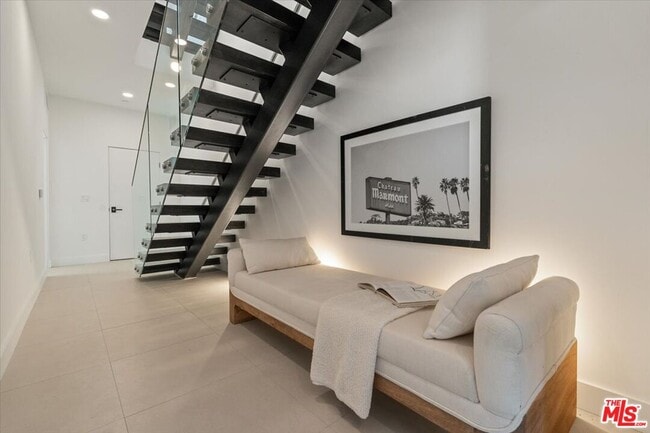 Building Photo - 1257 N Sweetzer Ave