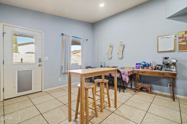 Building Photo - 14351 Spanish Point Dr