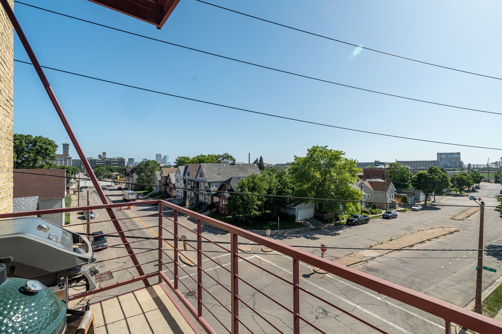 Views - 215 W Maple St