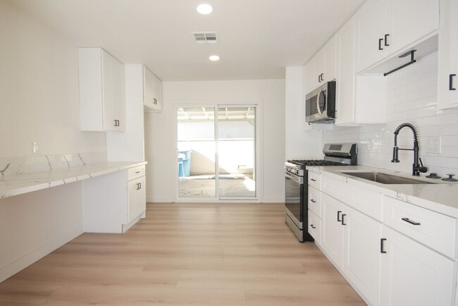 Building Photo - 8219 19th St