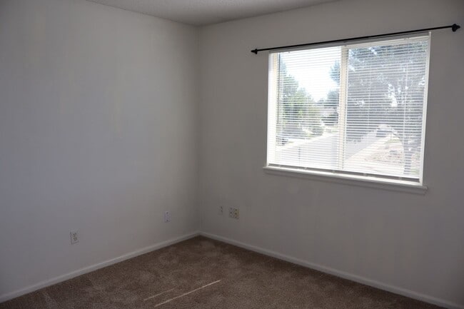 Building Photo - Beautiful 3 Bedroom Home in North Fort Col...