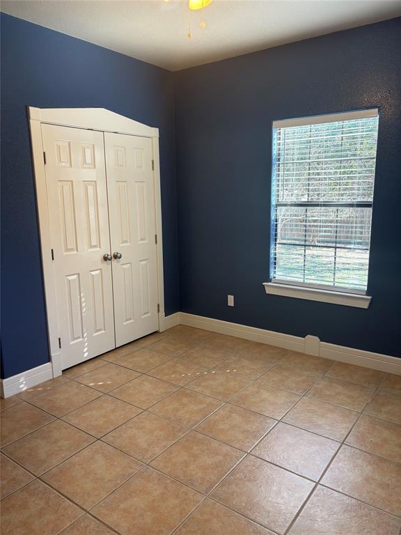 Building Photo - 3 Huckleberry Ln