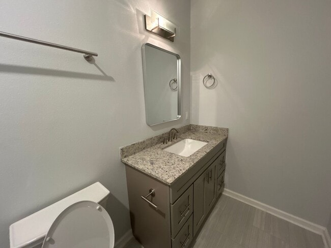 Building Photo - 2022 Trimble Rd