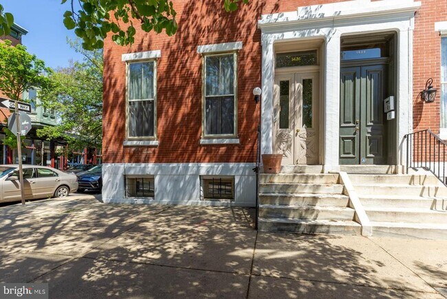 Building Photo - 1631 Green St