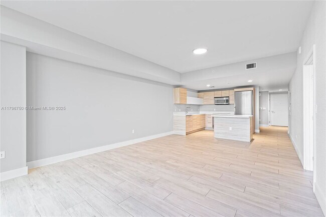 Building Photo - 16385 Biscayne Blvd