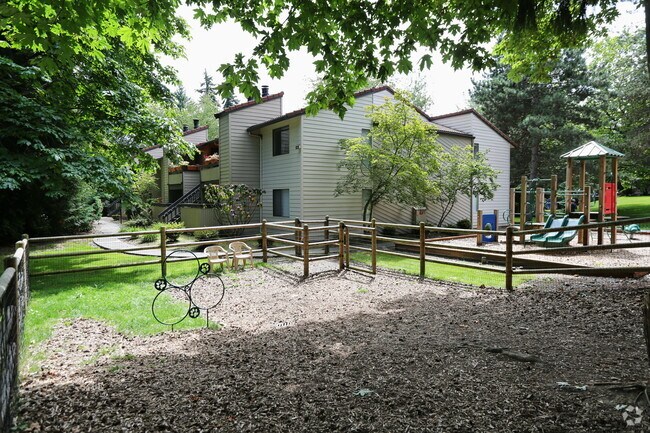 Building Photo - Alderwood Park