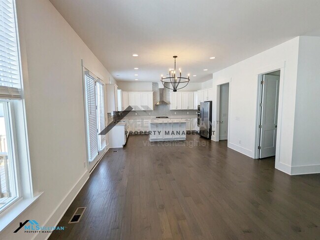 Building Photo - 1100 Fly Catcher Ct