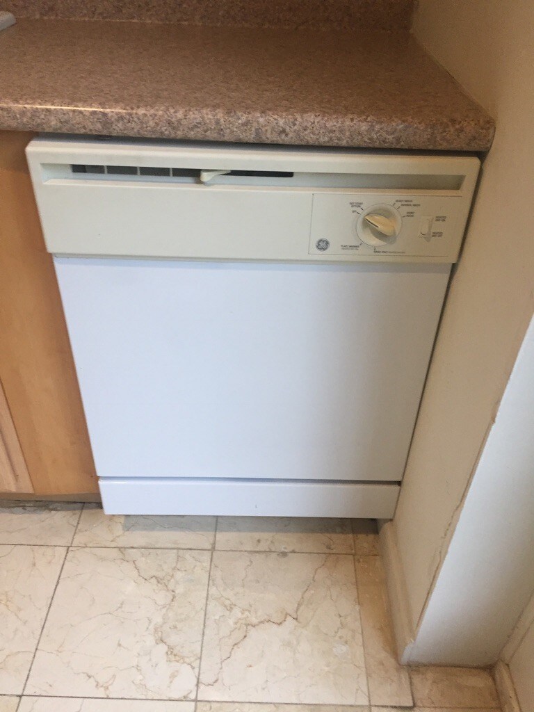 Dishwasher r1 - 4300 Stablemere Ct