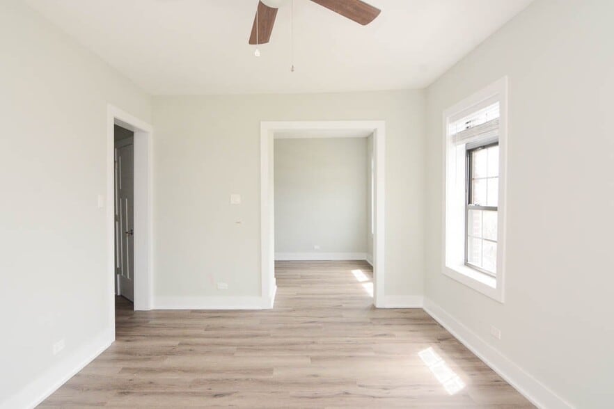 Building Photo - 725 St Johns Ave