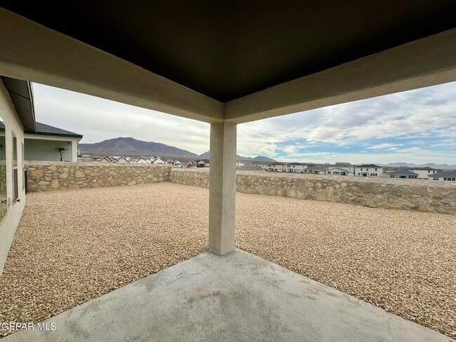 Building Photo - 7500 Enchanted Ridge Dr