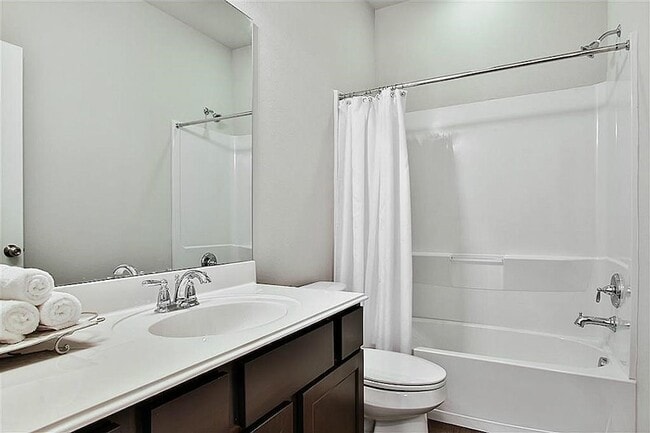 Building Photo - 309 Woodland Hills Dr