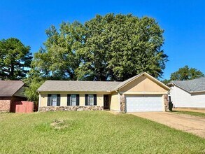 Building Photo - Now Leasing a 3-bedroom 2 bath home in Bar...