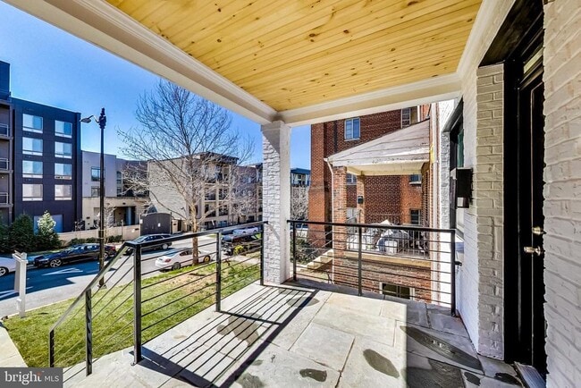 Building Photo - 1626 K St NE