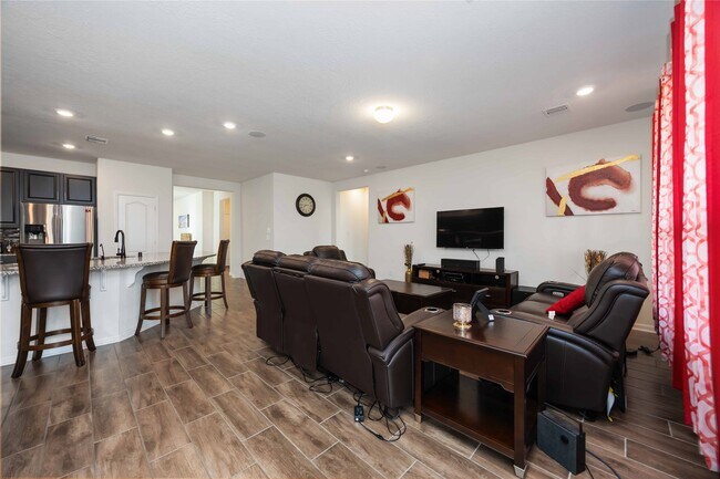 Building Photo - 8006 Ash Ridge Dr