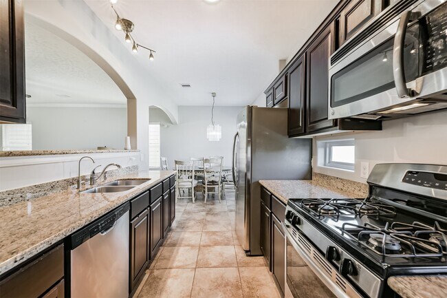 Building Photo - 1822 Don Alejandro