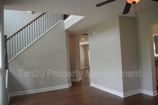 Building Photo - 7477 Coppice Dr