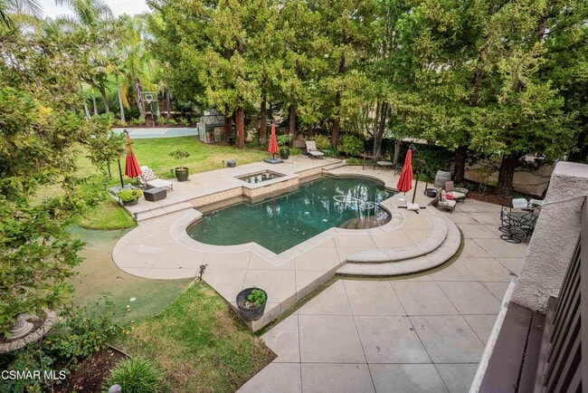 Building Photo - 504 Rustic Hills Dr