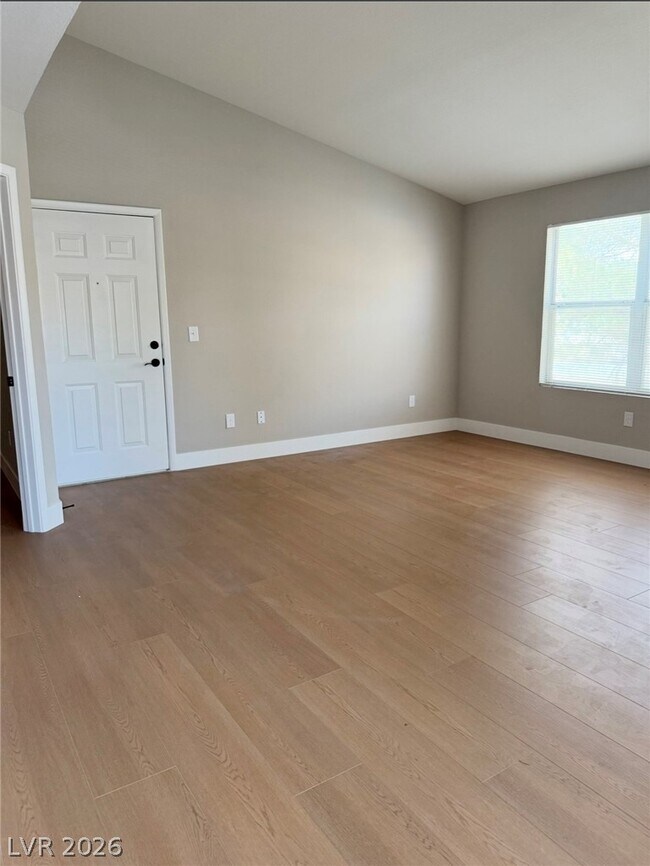 Building Photo - 1150 N Buffalo Dr