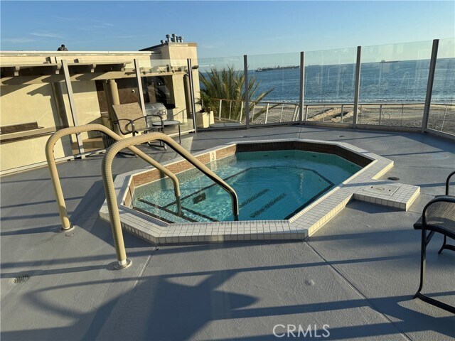 Building Photo - 1400 E Ocean Blvd
