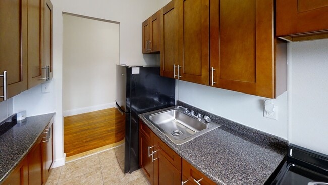 Building Photo - 1185 Boylston St
