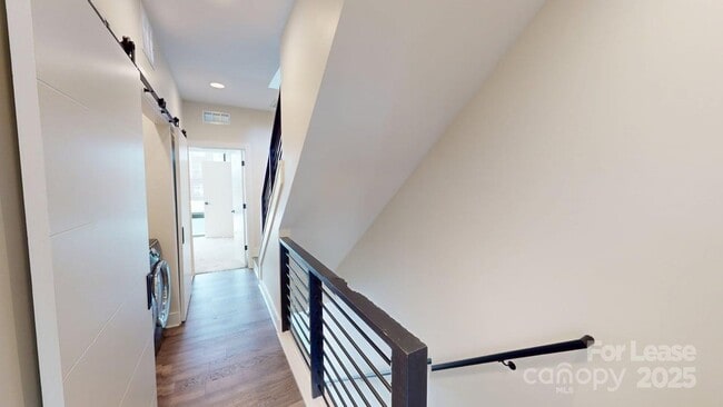 Building Photo - 1211 Minter Pl