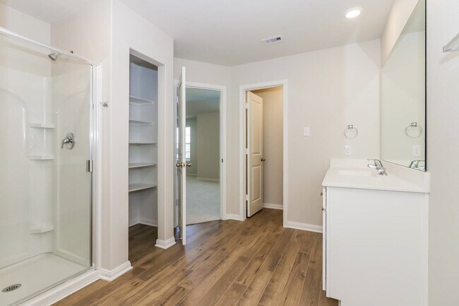 Building Photo - 8206 Sunberry Shadow Dr