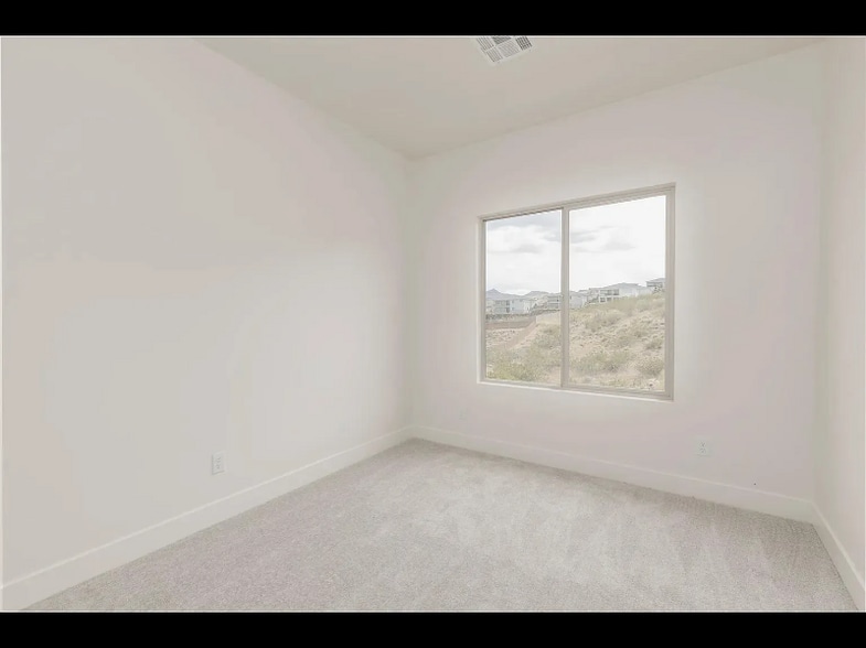 Building Photo - 301 S 1930 W