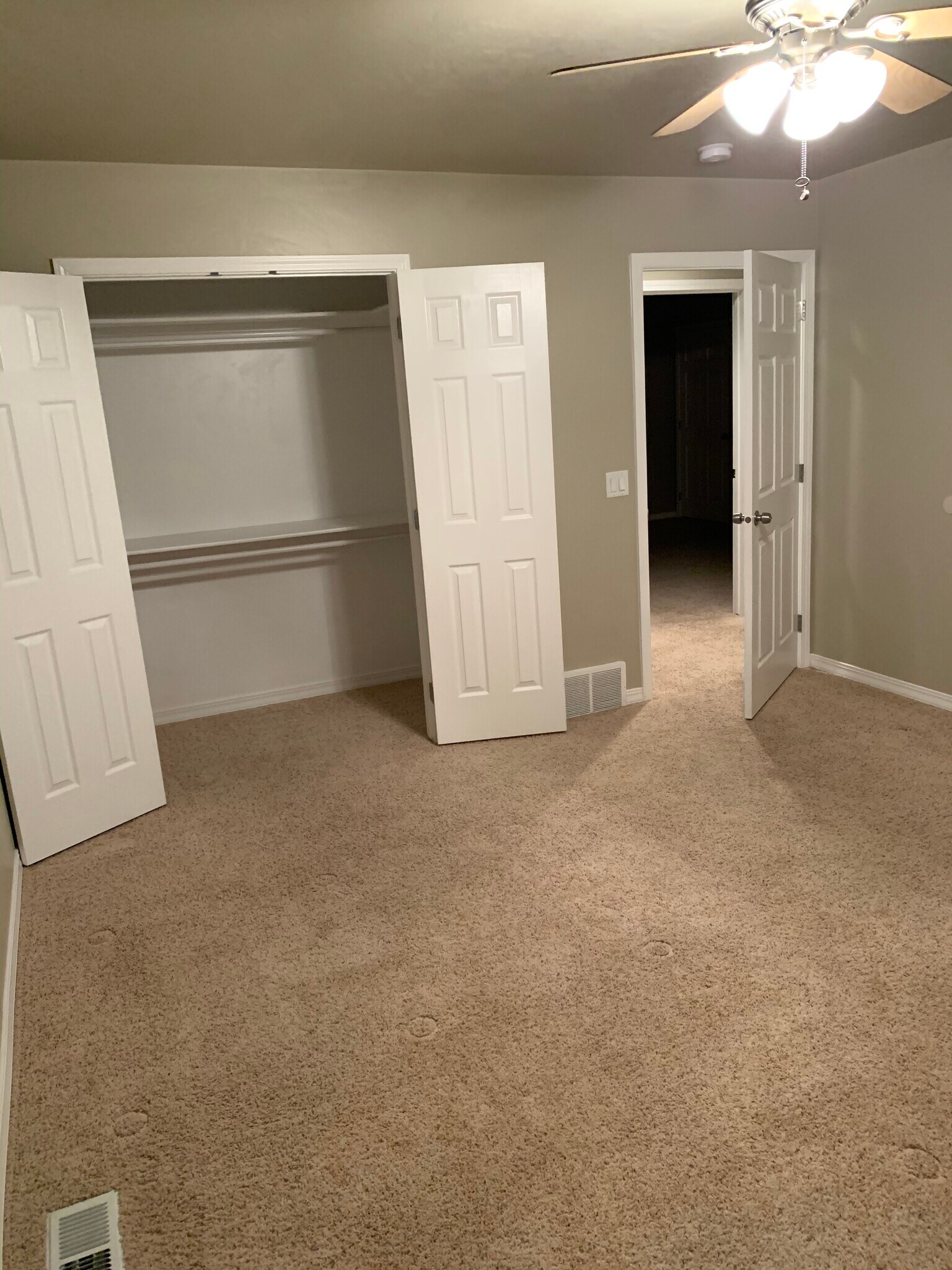 Building Photo - 345 E 200 N