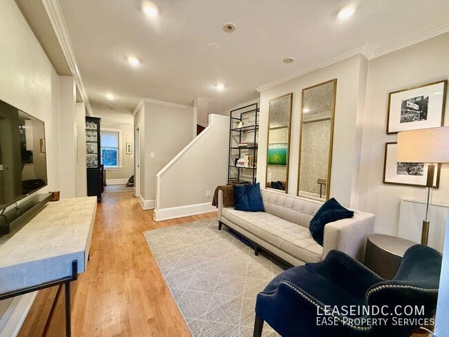 Building Photo - 2323 17th St NW