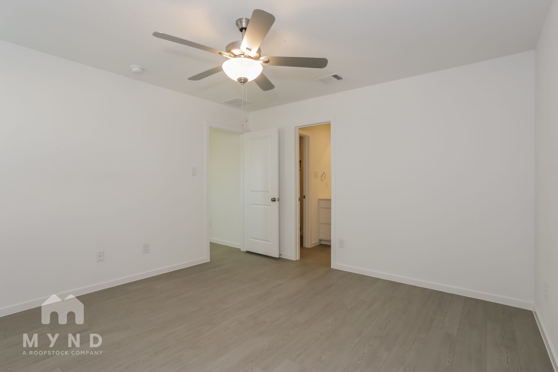 Building Photo - 2761 Mistwood Dr