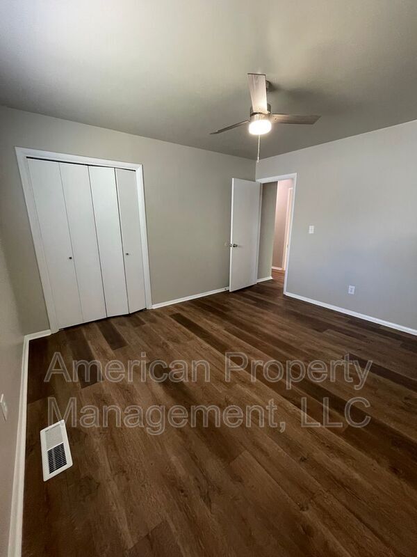 Building Photo - 7217 E 55th Pl