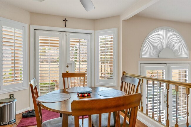 Building Photo - 2217 Harbor Cliff Dr