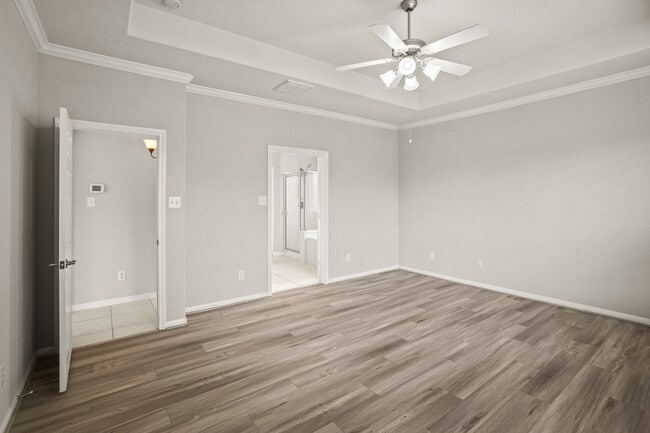 Building Photo - 24607 Lake Path Cir