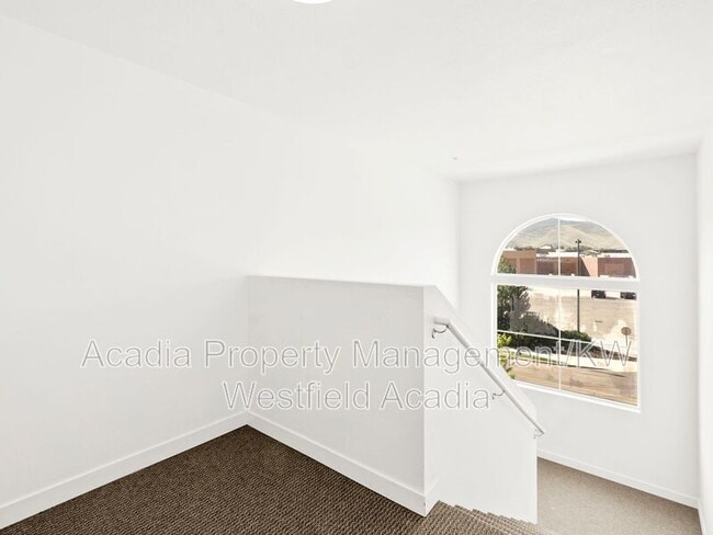 Building Photo - 166 W 1000 S