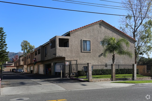 Building Photo - 11762 Rancho Santiago Blvd