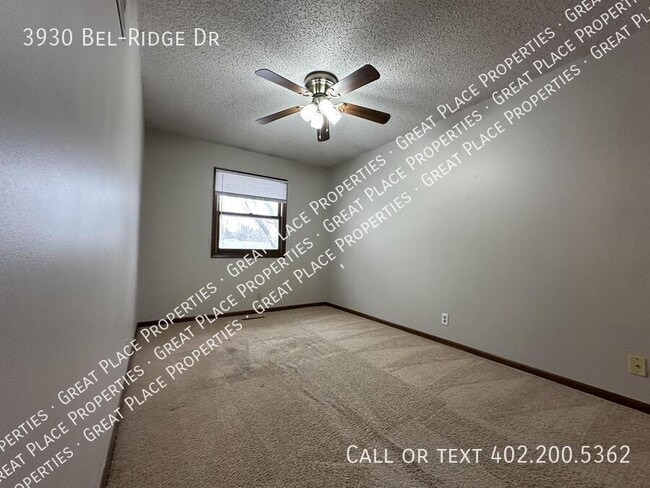 Building Photo - 3930 Bel-Ridge Dr