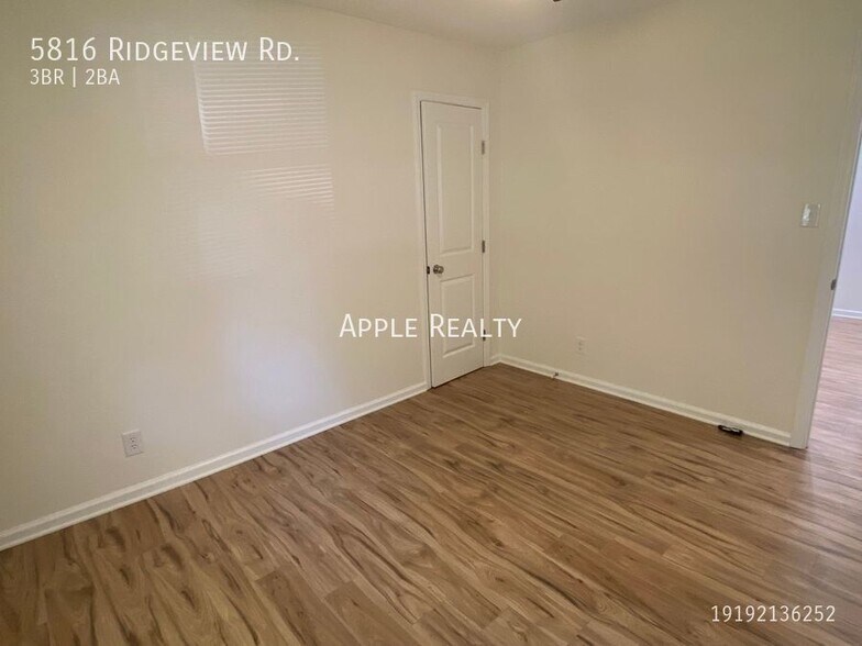 Building Photo - 5816 Ridgeview Rd