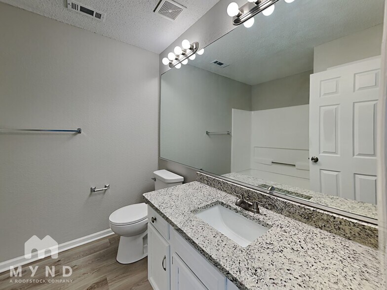 Building Photo - 1315 Osprey Way