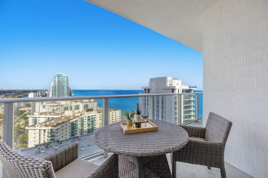 Building Photo - 4111 S Ocean Dr