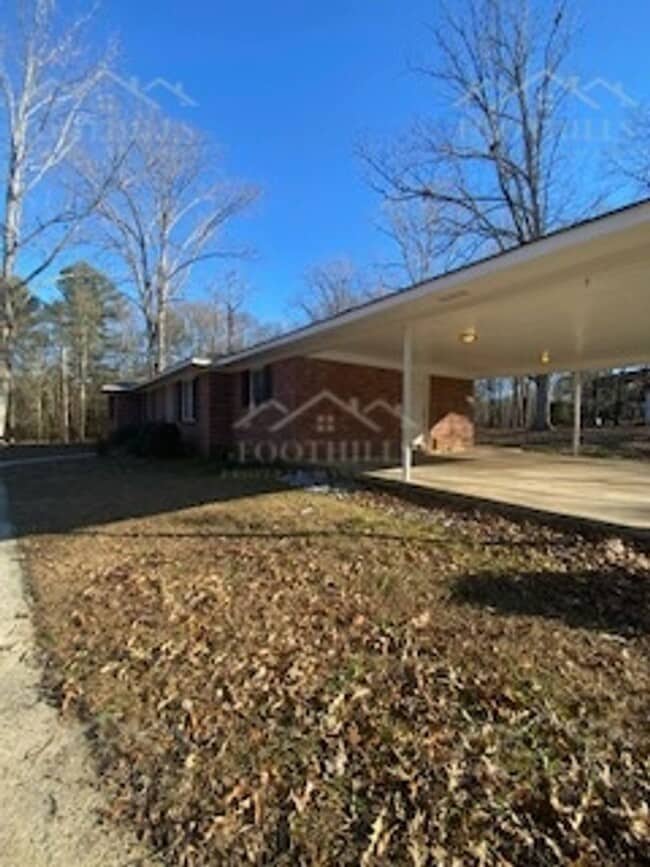 Building Photo - 1109 Reed Rd