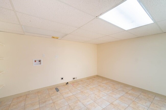 Building Photo - Remodeled home