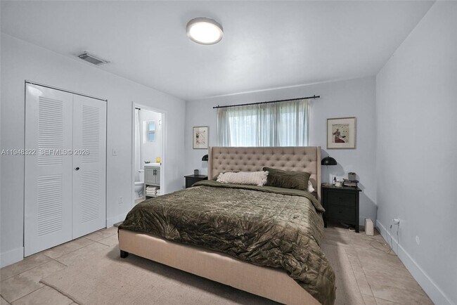 Building Photo - 8780 SW 200th Terrace