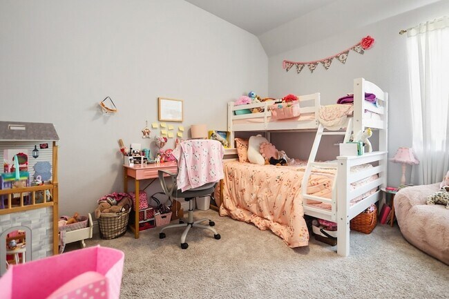 Building Photo - 209 Chesapeake Dr