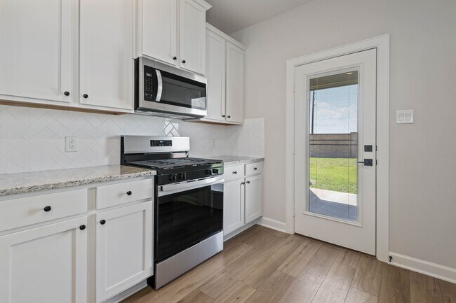 Building Photo - 1031 Rosewood Trl