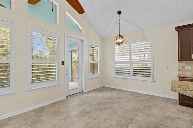 Building Photo - Executive Home For Rent!!!!