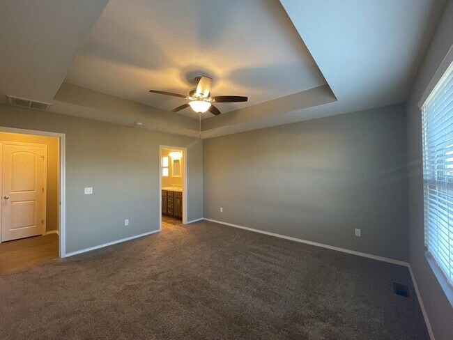 Building Photo - 1338 Marseilles Ave