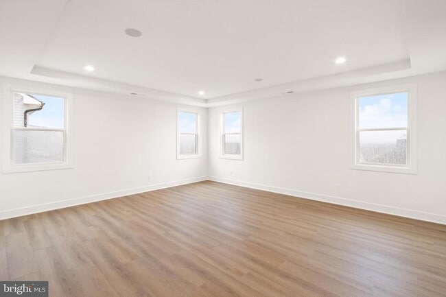 Building Photo - 849 N Manchester St